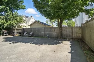 24 Prescott St, Boston, MA 02136 - Photo 25
