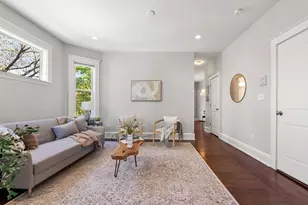 34 Catherine St, Boston, MA 02131 - Photo 3