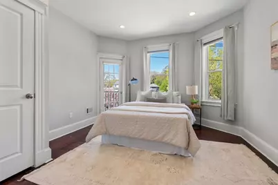 34 Catherine St #6, Boston, MA 02131 - Photo 5