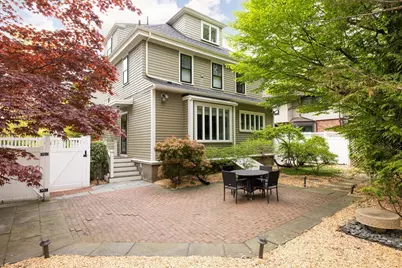 95 Babcock St, Brookline, MA 02446 - Photo 17