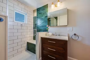 582 E 7th St, Boston, MA 02127 - Photo 31