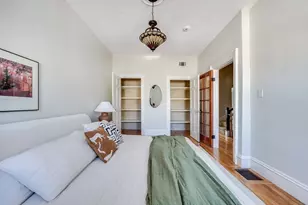 582 E 7th St, Boston, MA 02127 - Photo 21