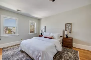 582 E 7th St, Boston, MA 02127 - Photo 25