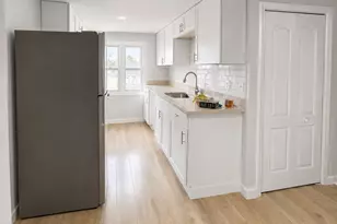 9 Winthrop, Worcester, MA 01604 - Photo 3