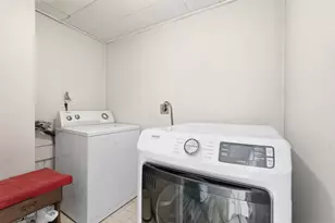 37 Lewis St, Everett, MA 02149 - Photo 17