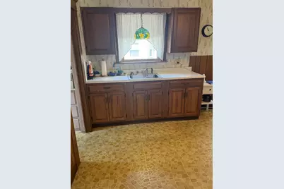 128 Silver St, Greenfield, MA 01301 - Photo 17