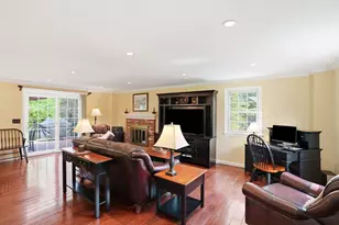 10 Amy Ln, Plymouth, MA 02360 - Photo 5