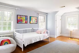 401 Heath St, Brookline, MA 02467 - Photo 17