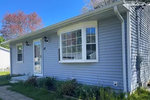 48 Briarwood Dr, New Bedford, MA 02745 - Photo 1
