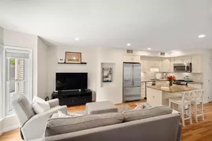 314 W Fourth St, Boston, MA 02127 - Photo 5