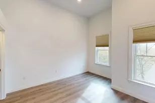 320 Middlesex Ave, Medford, MA 02155 - Photo 9