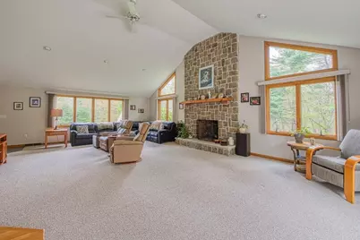 1044 Plymouth Street, East Bridgewater, MA 02333 - Photo 11