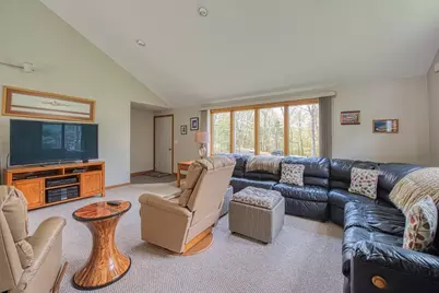 1044 Plymouth Street, East Bridgewater, MA 02333 - Photo 13