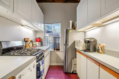 1 Goodwin Place #4, Boston, MA 02114 - Photo 5