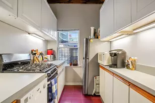 1 Goodwin Pl, Boston, MA 02114 - Photo 5