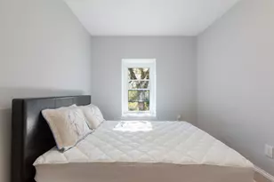 94 Mt Pleasant Ave, Boston, MA 02119 - Photo 9