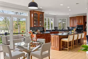 8 Hitchcock Farm Rd, Andover, MA 01810 - Photo 11