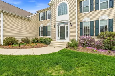 11 Howarth Drive, Upton, MA 01568 - Photo 5