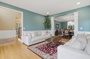11 Howarth Dr, Upton, MA 01568 - Photo 9