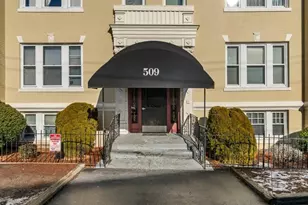 509 Pleasant St, Melrose, MA 02176 - Photo 3