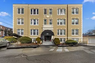 509 Pleasant St, Melrose, MA 02176 - Photo 1