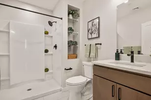 22 Elm St, Worcester, MA 01608 - Photo 15