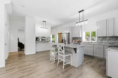 54 Taylor St, Granby, MA 01033 - Photo 9