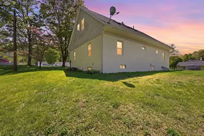 54 Taylor St, Granby, MA 01033 - Photo 39