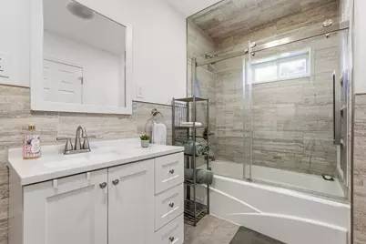 54 Taylor St, Granby, MA 01033 - Photo 15