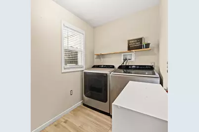 194 Grove Ave, Somerset, MA 02726 - Photo 35