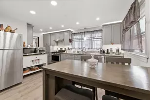 130 Summer St, Somerville, MA 02143 - Photo 5