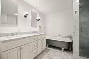 13 Chestnut St, Boston, MA 02108 - Photo 17