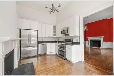13 Chestnut St #1, Boston, MA 02108 - Photo 9