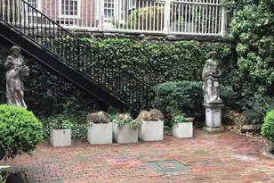 13 Chestnut St, Boston, MA 02108 - Photo 25