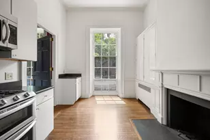 13 Chestnut St, Boston, MA 02108 - Photo 11