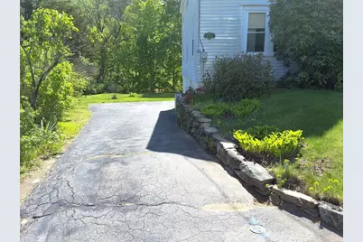 19 Clinton St, Ware, MA 01082 - Photo 31