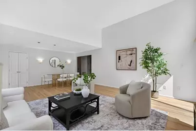 8 Heathwood Ln #8, Brookline, MA 02467 - Photo 5