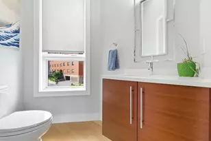 469 E 4th St, Boston, MA 02127 - Photo 23