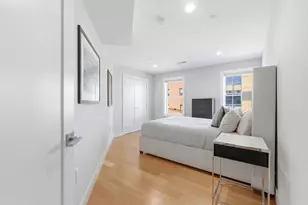 469 E 4th St, Boston, MA 02127 - Photo 31