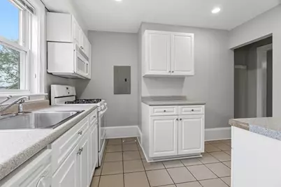 61-63 Church St #63-2, Watertown, MA 02472 - Photo 3