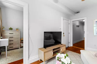 181 W 5th St #2, Boston, MA 02127 - Photo 5