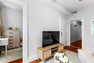 181 W Fifth St, Boston, MA 02127 - Photo 5