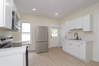 109-111 Brown Ave, Holyoke, MA 01040 - Photo 17