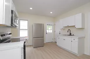 109-111 Brown Ave, Holyoke, MA 01040 - Photo 17