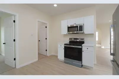 109-111 Brown Ave, Holyoke, MA 01040 - Photo 19