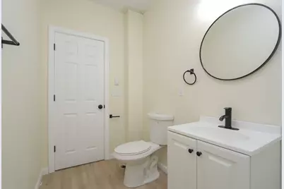109-111 Brown Ave, Holyoke, MA 01040 - Photo 23