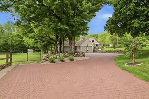 95 Mountain Rd, Hampden, MA 01036 - Photo 3