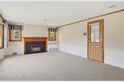 107 Viscount Rd, Longmeadow, MA 01106 - Photo 13