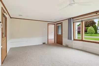 107 Viscount Rd, Longmeadow, MA 01106 - Photo 15