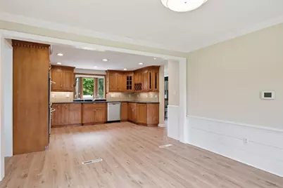 107 Viscount Rd, Longmeadow, MA 01106 - Photo 11